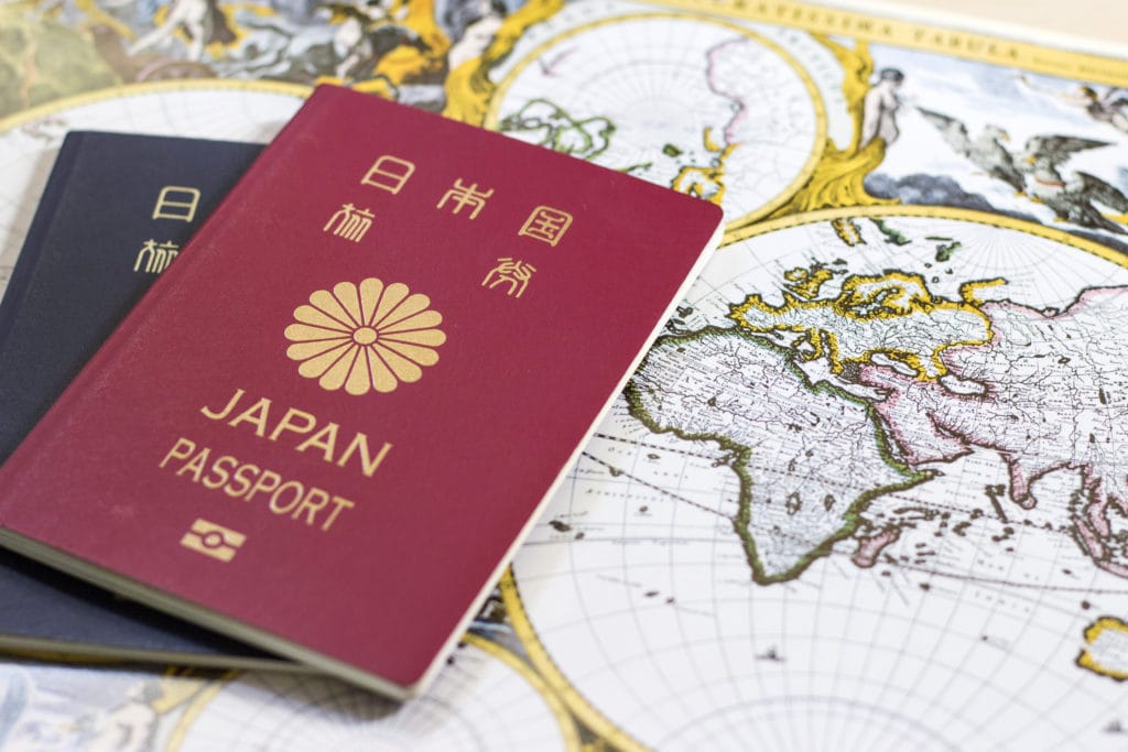 海外での新しいパスポートの申請方法
